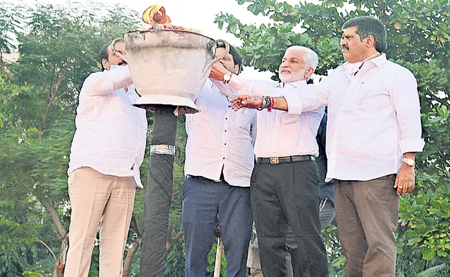 Mega cricket tournament organized under the name of YSR Cup started on 22nd Dec - Sakshi