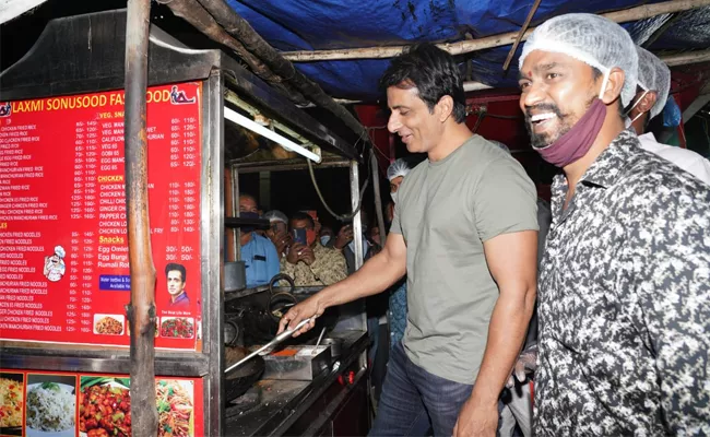 Sonu Sood Visits Fast Food Center At Hyderabad - Sakshi