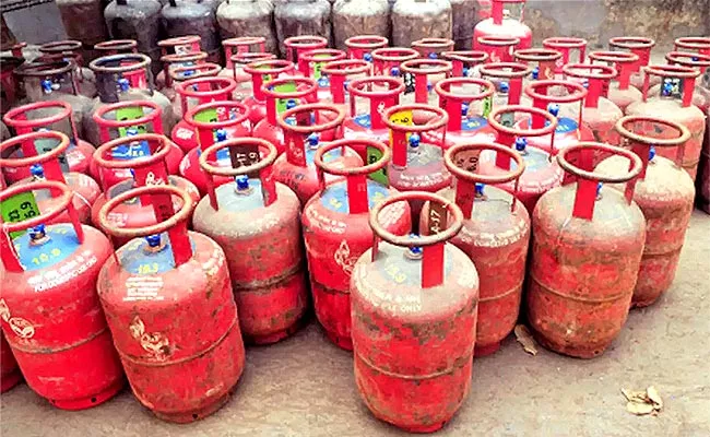 How to Book an LPG Cylinder to Avail a Discount of 500 - Sakshi