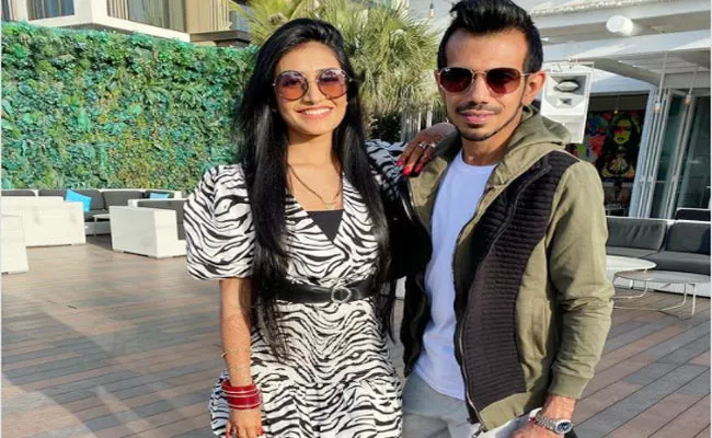 Yuzvendra Chahal Dhansri Dubai Honeymoon Photo Gone Viral - Sakshi