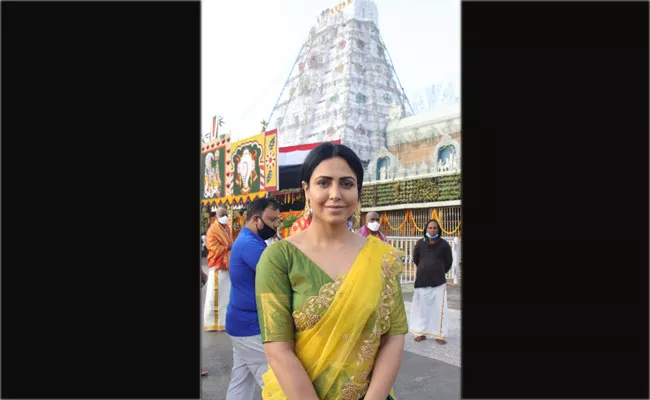 Nandini Ray, Gajal Srinivas Visits Tirumala Temple - Sakshi