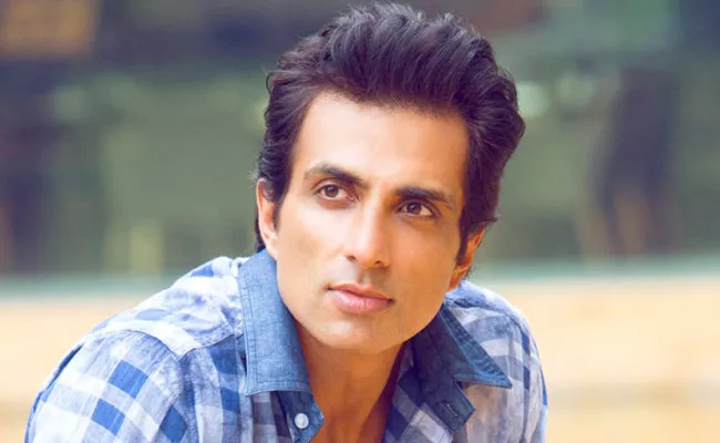 Actor Sonu Sood Says Farmers Status Is Not Less Than Parents In Twitter - Sakshi