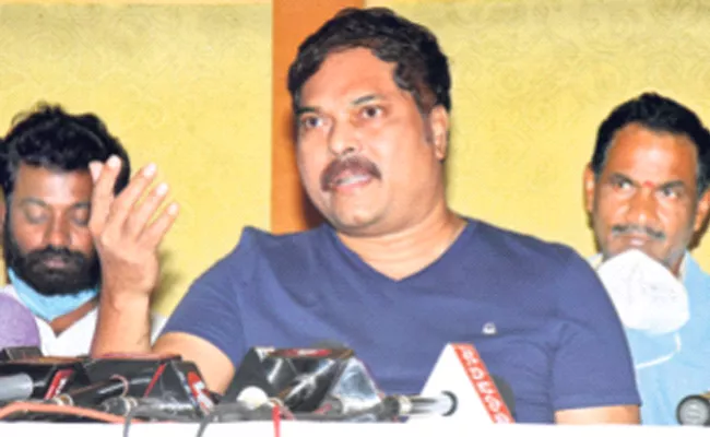 Actor Kalyan Alleged Irregularities In Chitrapuri colony In Hyderabad - Sakshi