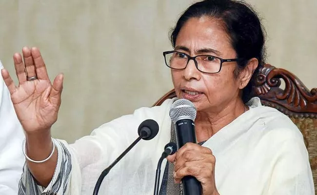 Mamata Banerjee announces free COVID vaccine for West Bengal - Sakshi