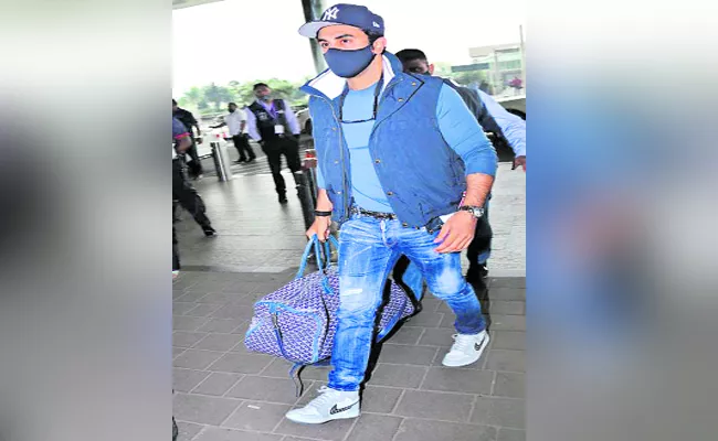 Ranbir Kapoor Sneakers Value Is rs 5.5 Lakh - Sakshi