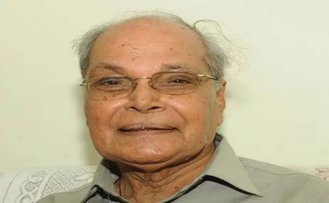 Senior journalist Turlapati Kutumbarao passed away - Sakshi