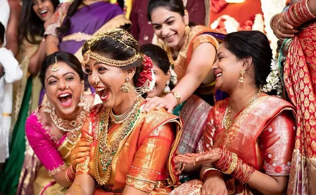 Vithika Sheru Emotional Post On Her Sister Marriage Shares Pics - Sakshi