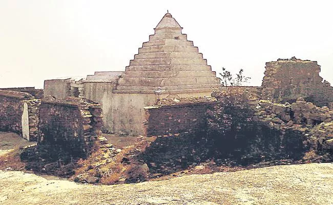 Renovation Work Of The Ramateertham Temple Statues From 18th Jan - Sakshi