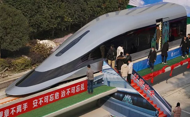 China Unveils Prototype Superfast Floating Maglev Train With 620 kmph - Sakshi