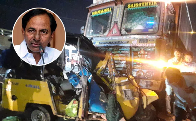 CM KCR Condolense To People Lost Life In Nalgonda Road Accident - Sakshi