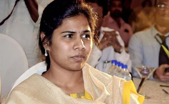 Suspence Continues On Bhuma Akhila Priya Bail Petition - Sakshi