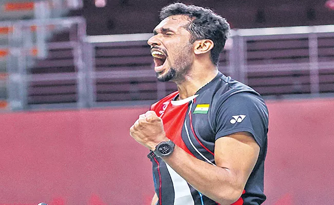 HS Prannoy fights through pain to upset Jonatan Christie in Thailand Open - Sakshi