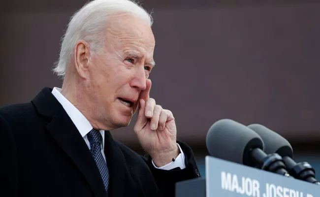 Joe Biden leaves Delaware home town for inauguration - Sakshi