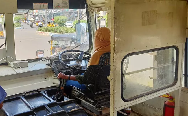 Woman Training For RTC Bus Driving In YSR Kadapa - Sakshi