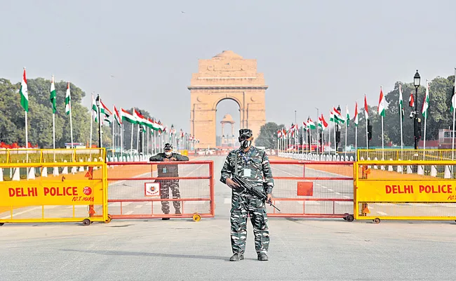 Farmers Republic Day Tractor Parade In Delhi - Sakshi