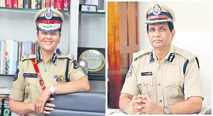 Two Police Officers From TS Awarded Presidents Police Medal - Sakshi