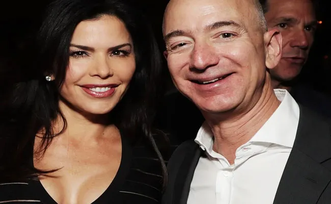 Jeff Bezos Wants Over 1 Million Dollars Legal Fees For Girlfriend Brother - Sakshi