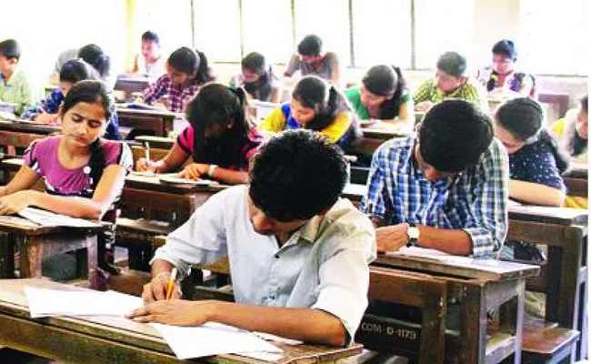 Experts say that students do not need to be stressed or worried about JEE - Sakshi