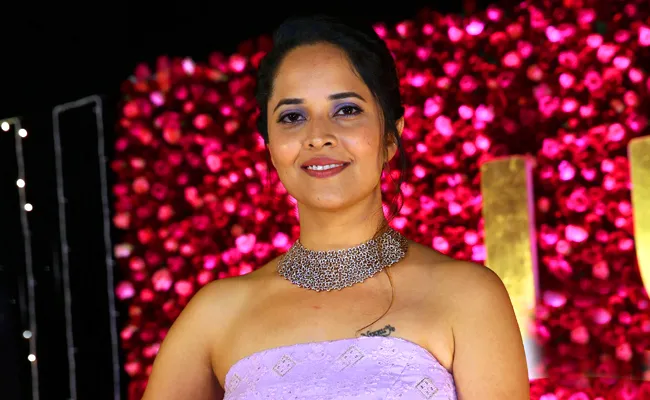 Anasuya Bharadwaj Fees 20 Lakhs For A Special song - Sakshi