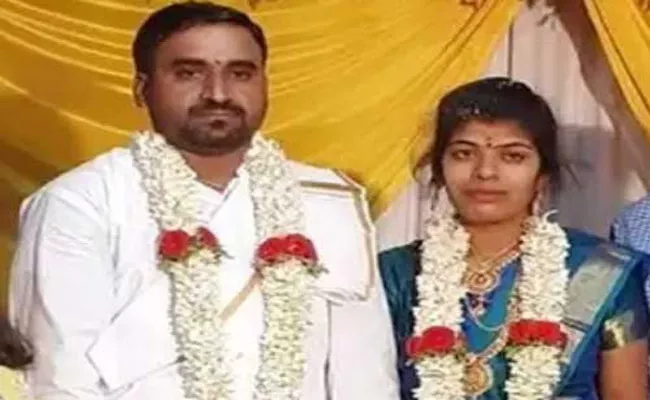 Groom Goes Missing Bride Marries Relative In Chikkamagaluru - Sakshi