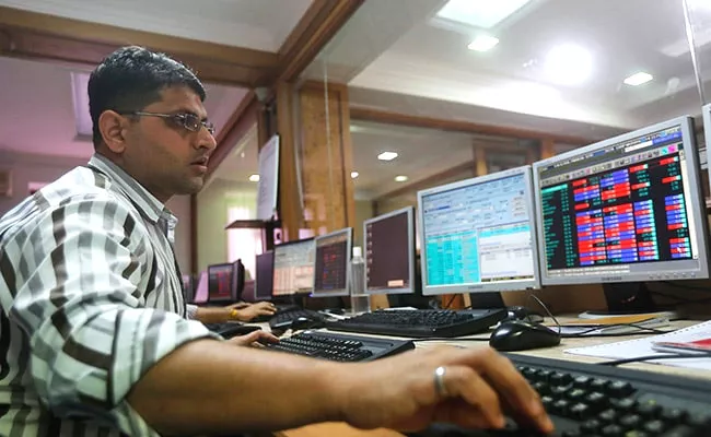 Market open new highs- trading flat - Sakshi