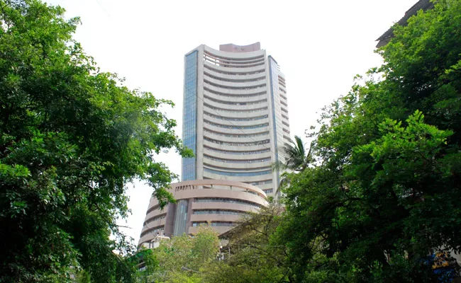 Market bounce back -NSE Midcap index hits record high - Sakshi