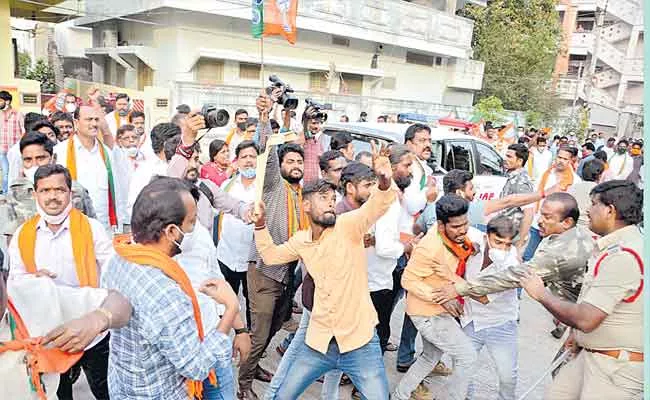 BJP Cadre Attacks Residence Of Parkal MLA - Sakshi