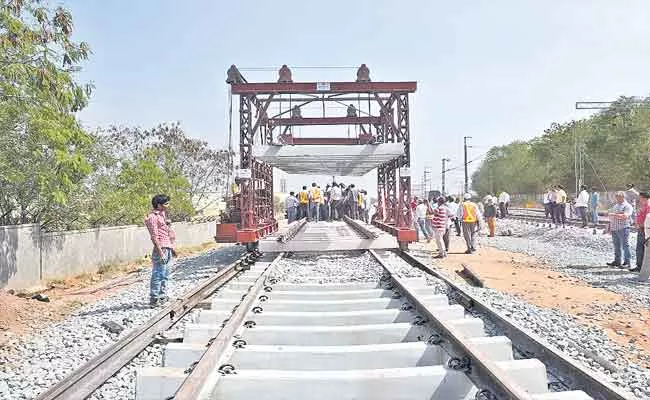 30 Projects Of Telangana, Andhra Awaiting Railway Board NOD - Sakshi