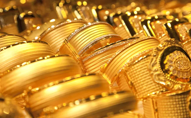 Inflow in Gold ETFs Surges 45 Percent to Rs 625 Crore in Jan - Sakshi