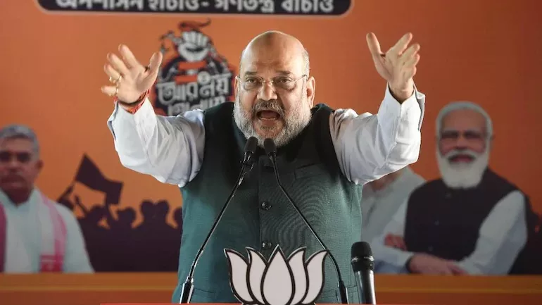 Amit Shah Fires On Mamata Banerjee On Poribartan Yatra Inauguration - Sakshi