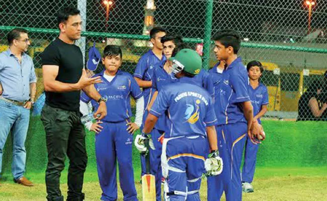 Ms Dhoni To Start Cricket Academies In Telangana - Sakshi