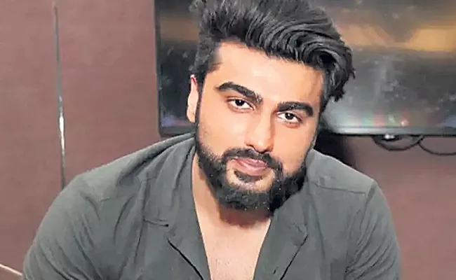 Arjun Kapoor To Help Cancer Patients On This Valentines Day - Sakshi