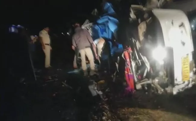 14 Deceased In Road Accident At Kurnool - Sakshi