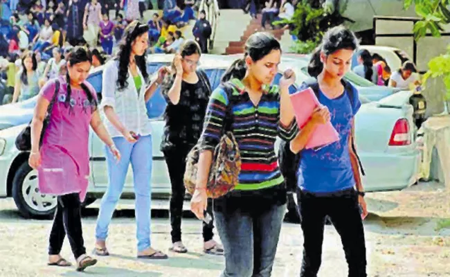 Majority Of Candidates To Attend In The JEE First Phase - Sakshi