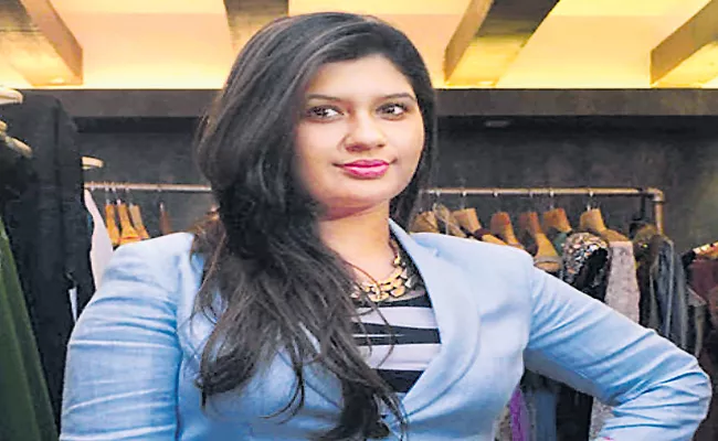 Fashion designer Manali Jagtap defeating the Cancer disease - Sakshi