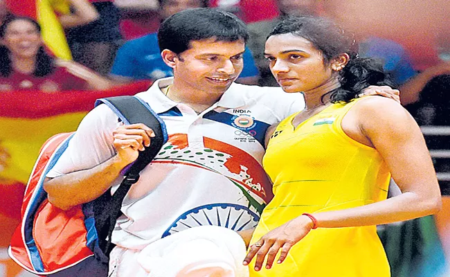 No differences with Gopichand Says PV SINDHU - Sakshi