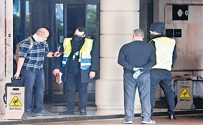 England hotel quarantine begins for arrivals from high-risk countries - Sakshi