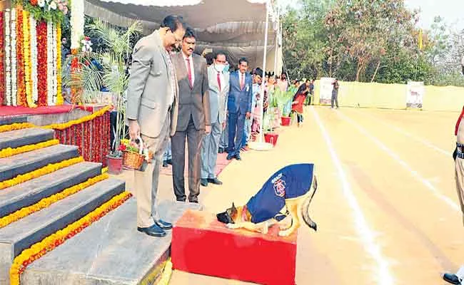 Police Dog Passing Out Parade In Moinabad At Hyderabad - Sakshi