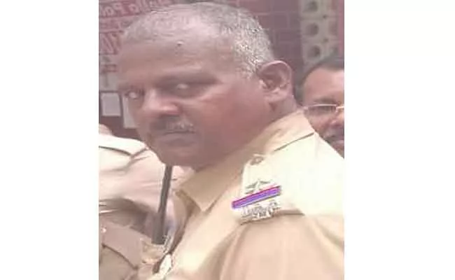 Sub Inspector Assassinated In Tamil Nadu - Sakshi