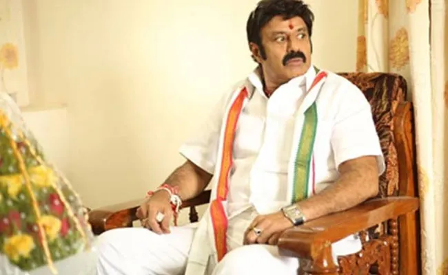 Shock To Hindupur MLA Balakrishna In Panchayat Elections - Sakshi