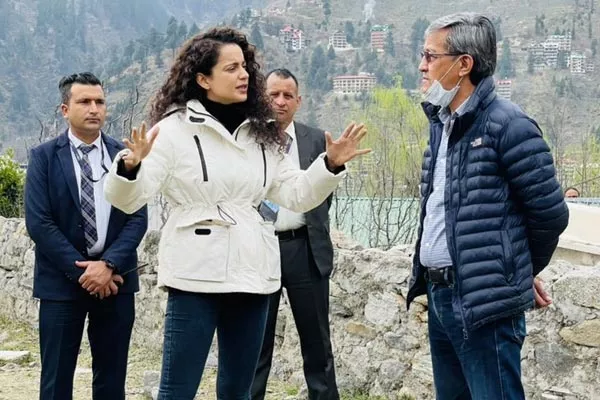 Kangana Ranaut Starting Cafe and Restaurant in Manali, HP - Sakshi