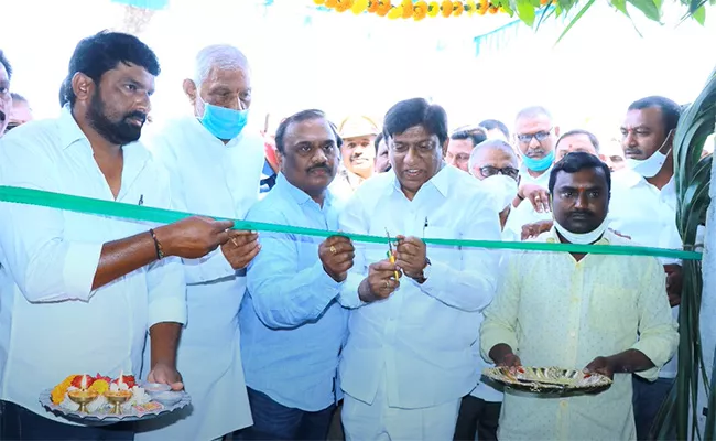 Boinpally Vinod Inaugurates YSR Foundation Water Plant In Luxettipet - Sakshi