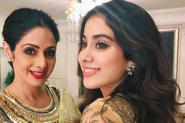 SriDevi Death Anniversary Jhanvi, Khushi Kapoor Remembers Her Mother - Sakshi