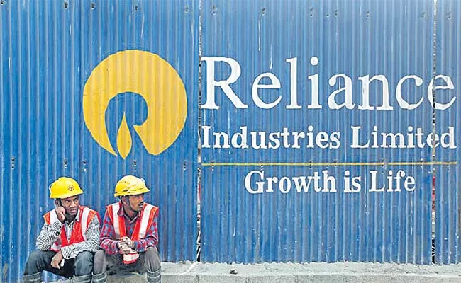 Reliance Industries Hives Off Oil To Chemical Business - Sakshi