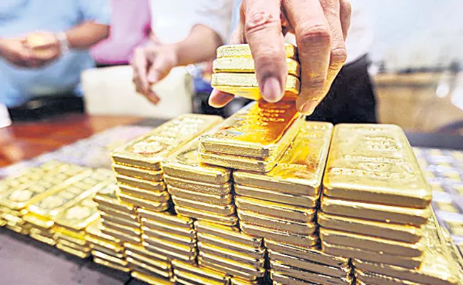 Unofficial Imports of Gold into India Plunge 80 Percent in 2020: World Gold Council - Sakshi