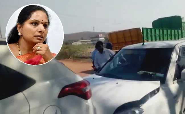 MLC Kalvakuntla Kavitha Convoy Accident - Sakshi