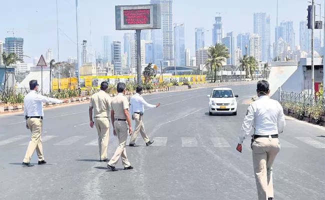 Brihanmumbai Municipal Corporation Looking Alternatives To Avoid Lockdown - Sakshi