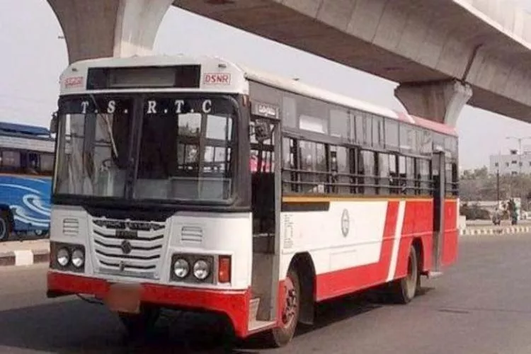 Hyderabad City Buses Not Follow Time Schedule After Lockdown - Sakshi