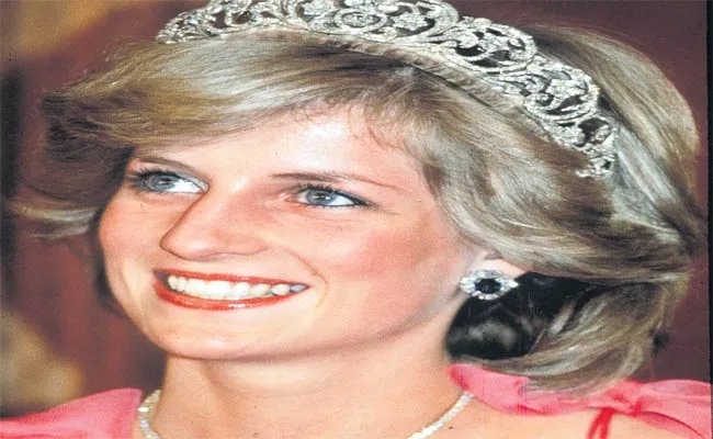 Unseen Letters Written By Princess Diana - Sakshi