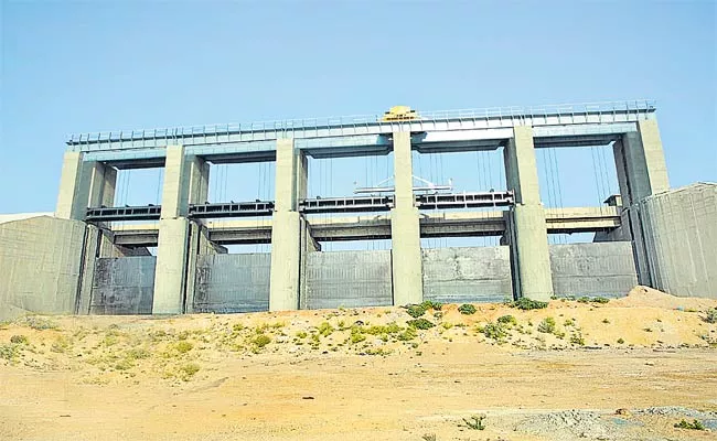 Water From Vattem Reserviour To Dindi Project - Sakshi